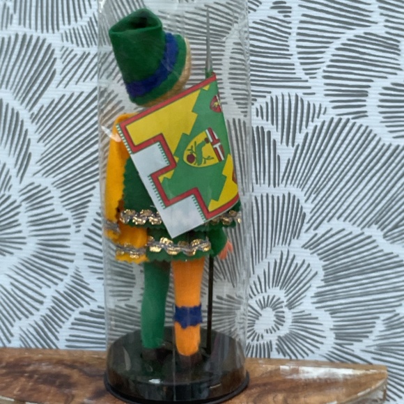 Collection of 10 Vintage International Souvenir Figures Dolls Traditional Dress - Picture 16 of 16